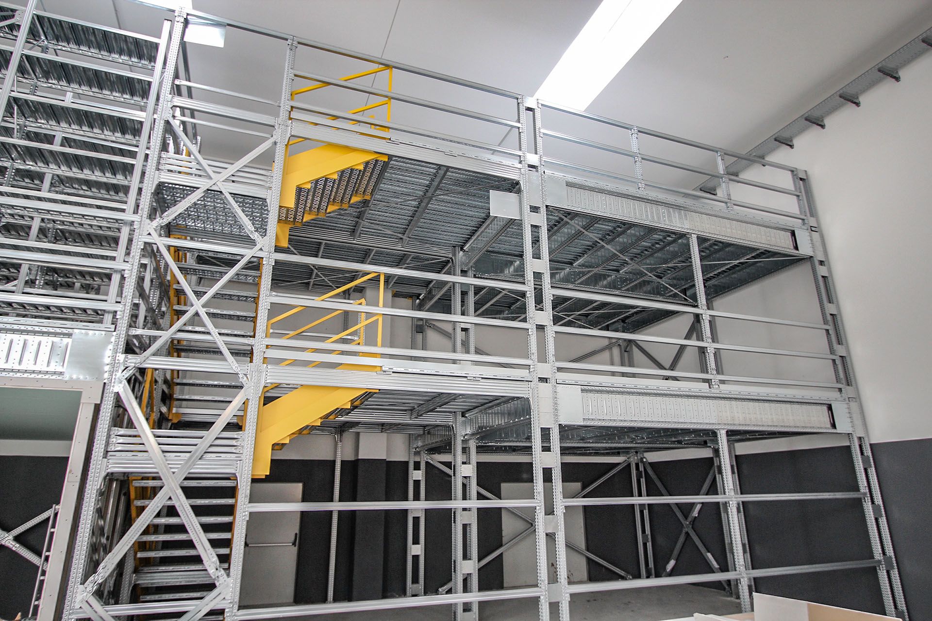 Struttura soppalco modulare in acciaio certificato EN10204